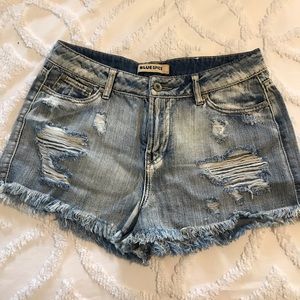 🌸NWOT BLUE SPICE DISTRESSED SHORTS🌸